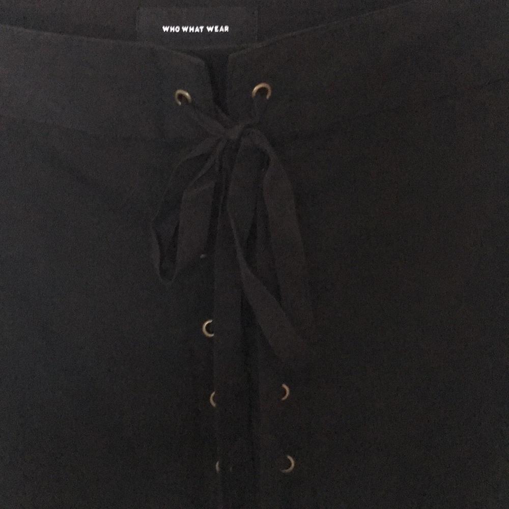 Cute Midi Black Skirt with Faux Tie Front Sz 10